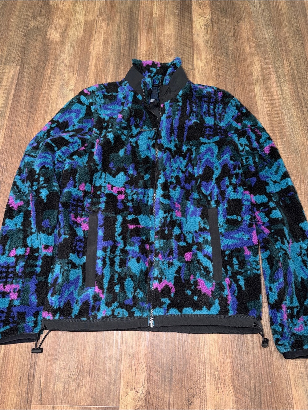 Women’s American Eagle Sherpa Jacket Aztec Geometric size XS